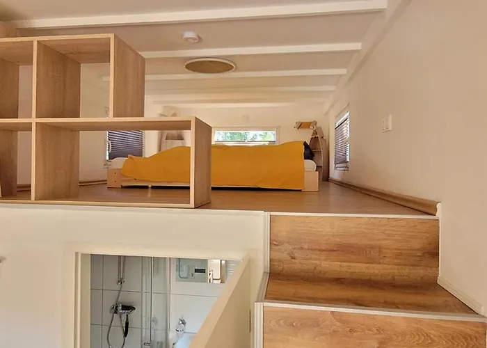 Direkt Am Mit Boot, Fahrraedern Und Sup Holiday home